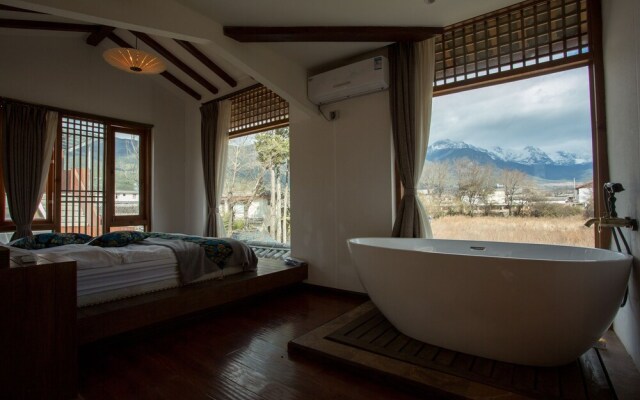 Yunzhong Baisha Lijiang Inn