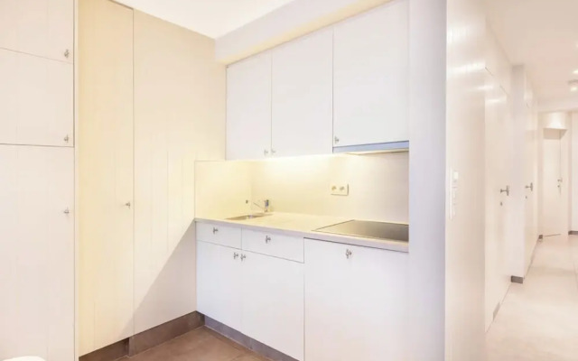 Apartment for 5 People With Garage