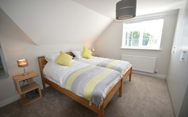 Westhampnett House , Chichester 492113