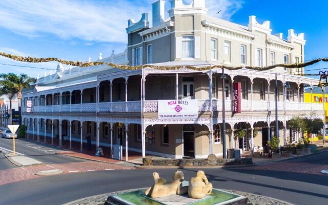 Rose Hotel & Motel