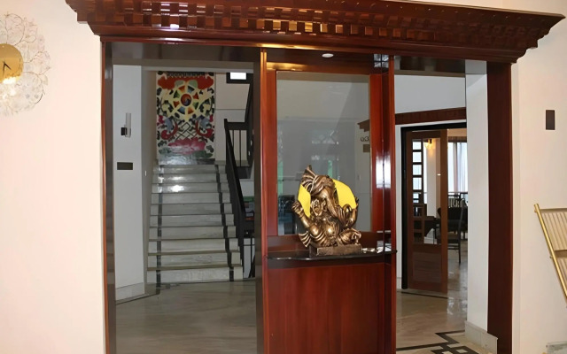 Tashi Palace