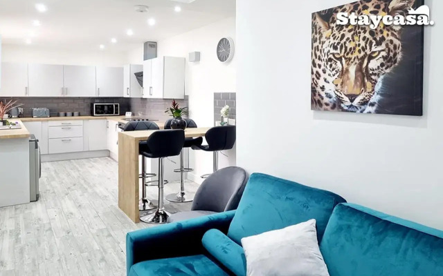 Cosy 4-Bedroom House Manchester