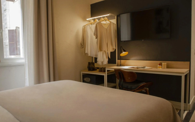 Room Select Via Veneto
