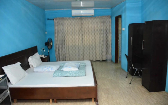 Queens way Resorts