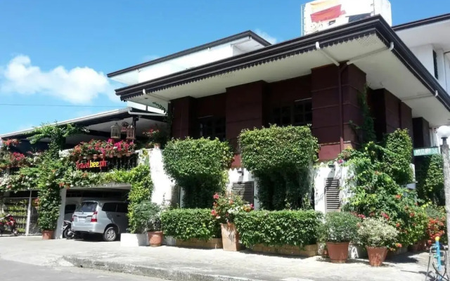 Travelbee Heritage Inn