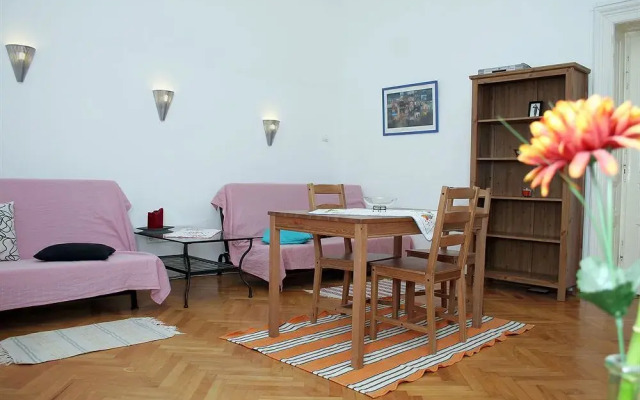 Central Market Apartment