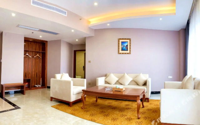 Zijing Laixin Hotel (Zhaoqing Sihui Dawang Station)
