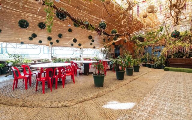 RedDoorz Plus near Strawberry Farm Baguio