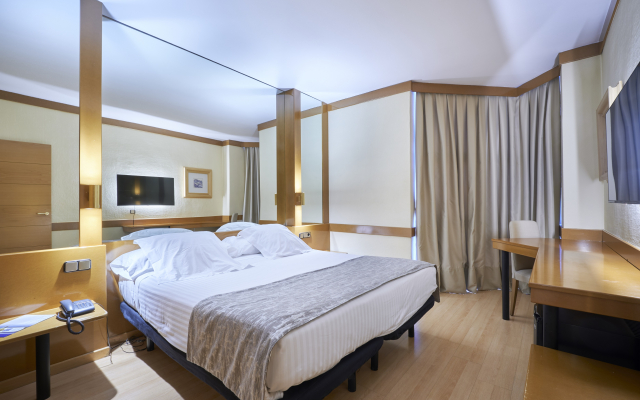 Hotel AR Los Arcos