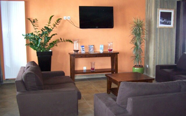 Tasteful Apartment Directly on the Slopes of Plagne Soleil