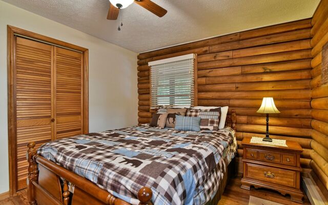 Rustic Cabin in the Woods Star5vacations