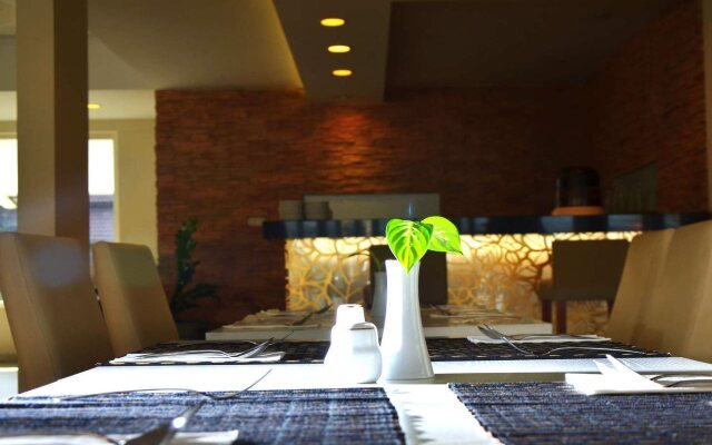 Front One Resort Magelang