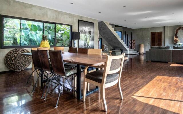 Luxury 5 Bedroom Private Pool Villa (Riverfront)