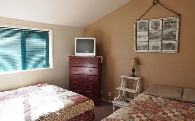 Mountain Ridge Motel & R V Park