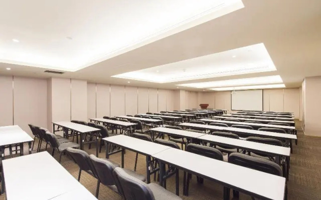 Ji Hotel Lanzhou Zhongchuan Airport