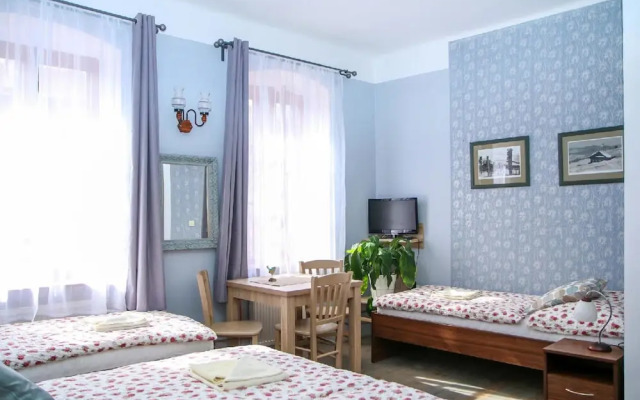 Mini Hotel Abraka