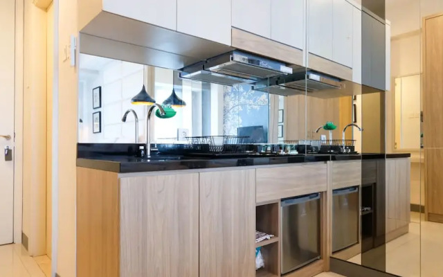 Cozy Livng Studio Connected With Mall At Supermall Mansion Apartment