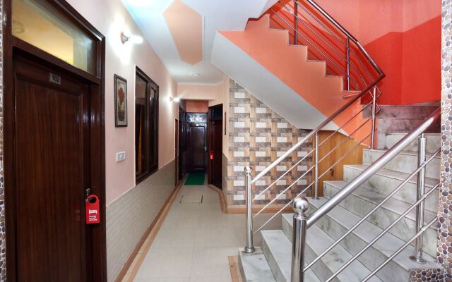 OYO 9229 GMG Hotel