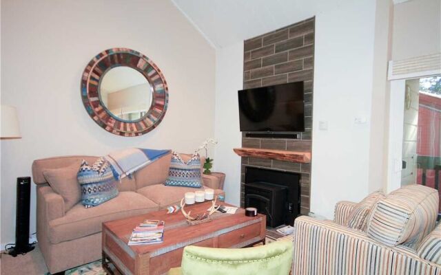 Mountain Shadows #D12 - 3 Br Townhouse