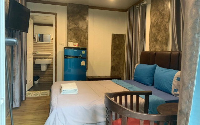 Villa Rayonghouse