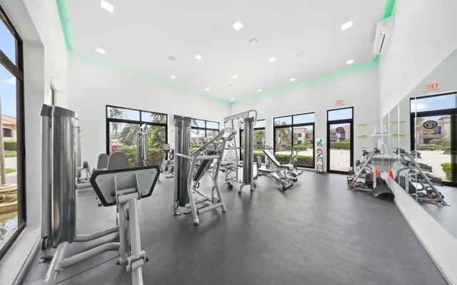 Beautiful Gold Coast Gem Pools Tennis Gym