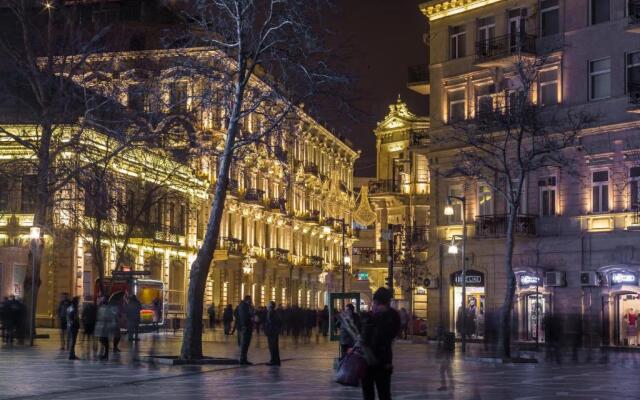 Royal Suite Apartment on Nizami Street