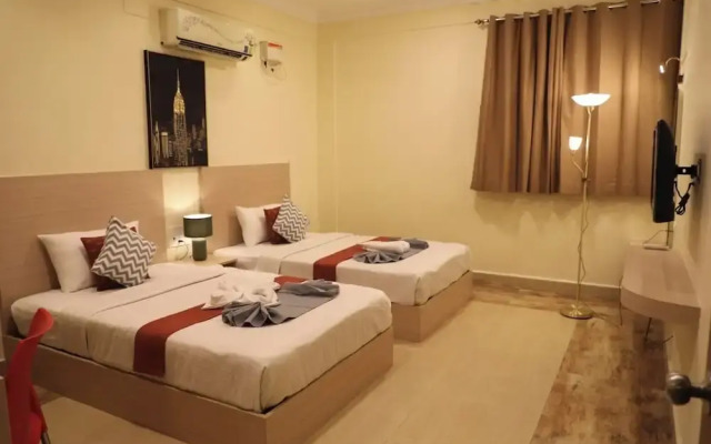 Hotel Green Parrot