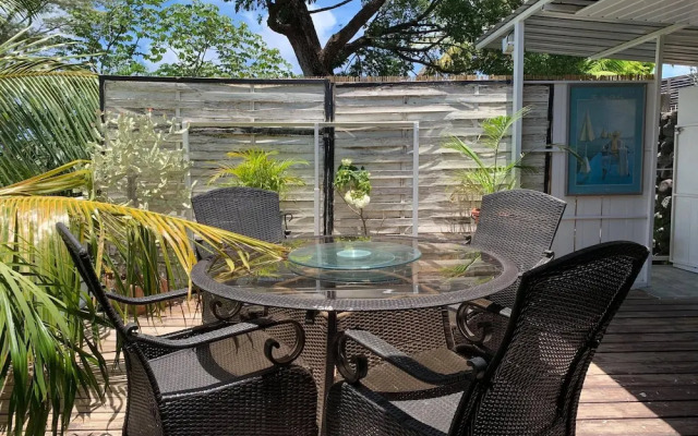 Mahina Apartment - Elegantly tropical