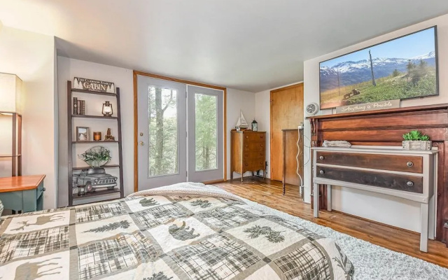 Clawson Cabin