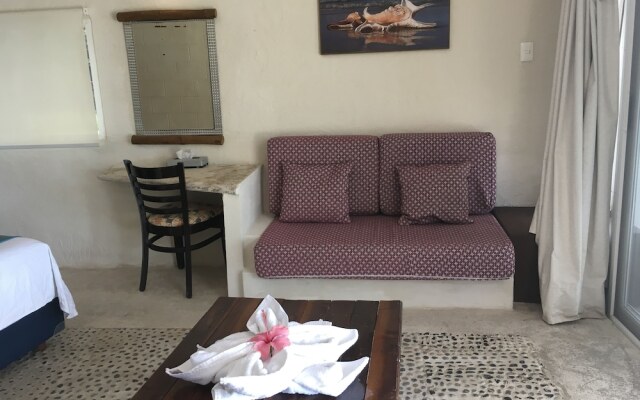 Maria's Kan Kin with Private Beach