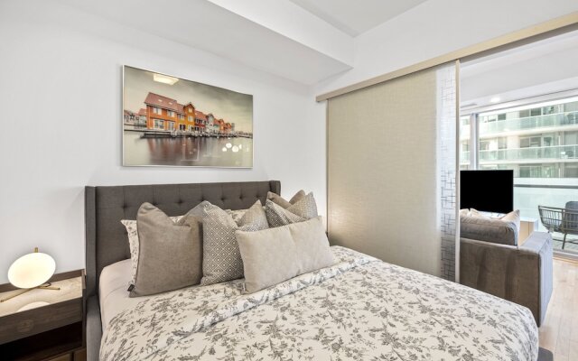Stallion Suites Opp CN Tower & Scotiabank Arena