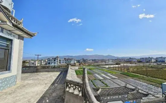 Yingshan Countryside B&B (Erhai Caicun Longkan Wharf Branch)