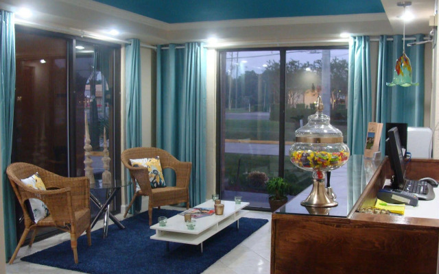 Sevilla Inn - Near Medieval Times