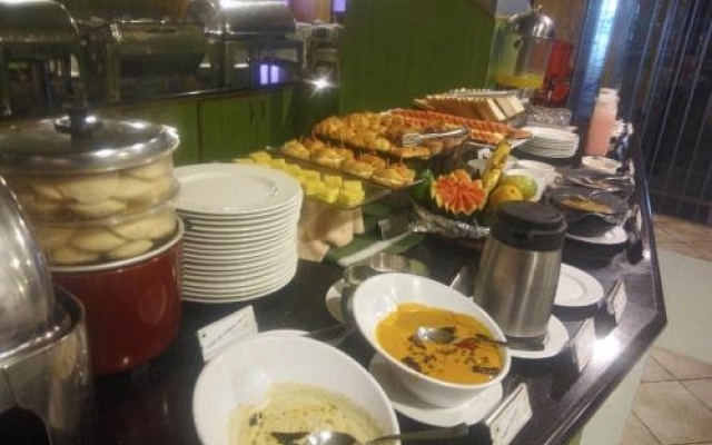 Lotus 8 Hotel