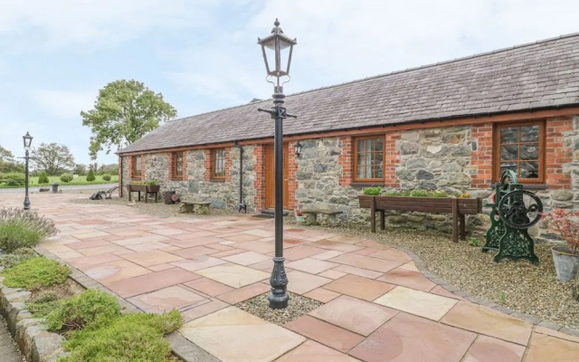 Lily Cottage