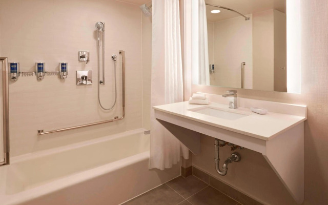 Four Points by Sheraton Hamilton - Stoney Creek
