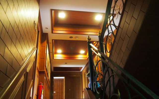 Renoir boutique hotel