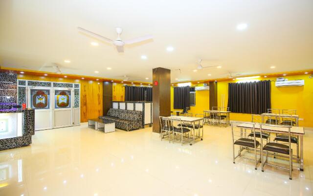 OYO 12498 Hotel Sea Rock