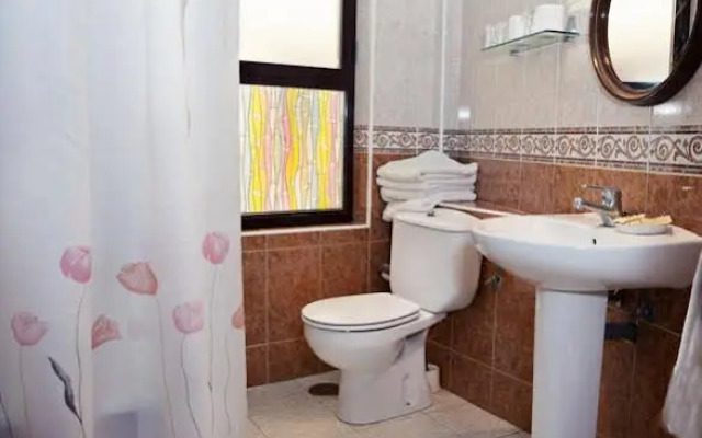 Hostal Guzmán El Bueno