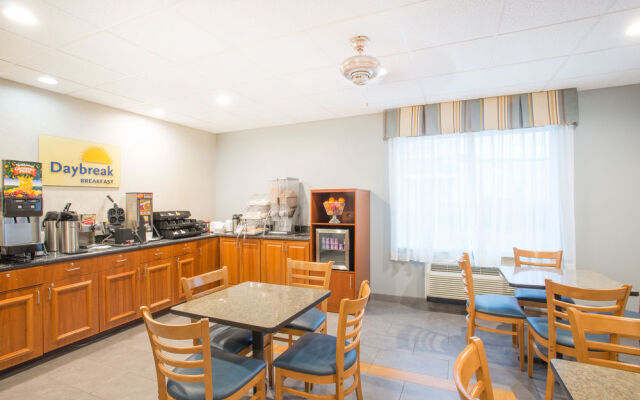 Days Inn by Wyndham Watertown Fort Drum