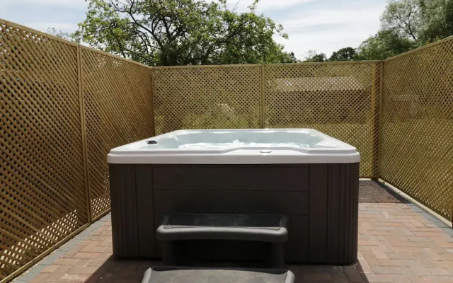 Whitehands Farm Barn