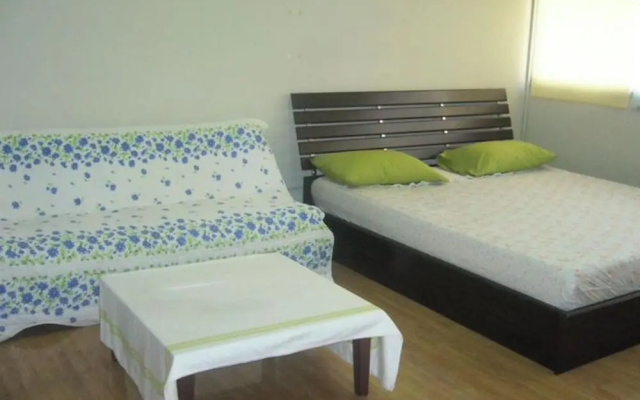 Room-thailand Taxi & Apartment Hostel
