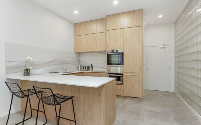 Hobson Quay Apartments by Urban Rest