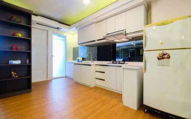 Studio Spacious Room at Green Pramuka Apartment By Travelio