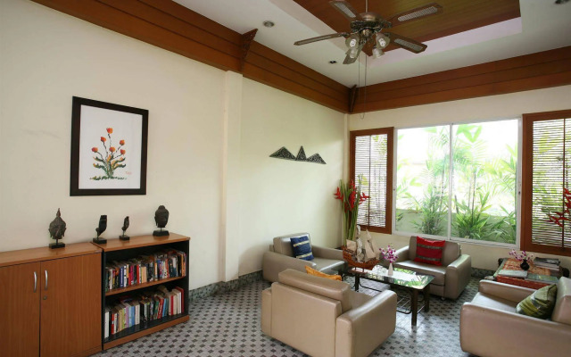Rajata Hotel