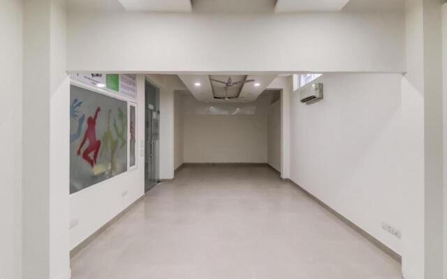 FabHotel Growvid Inn