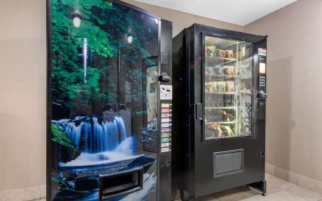 Quality Inn & Suites Lebanon I-65