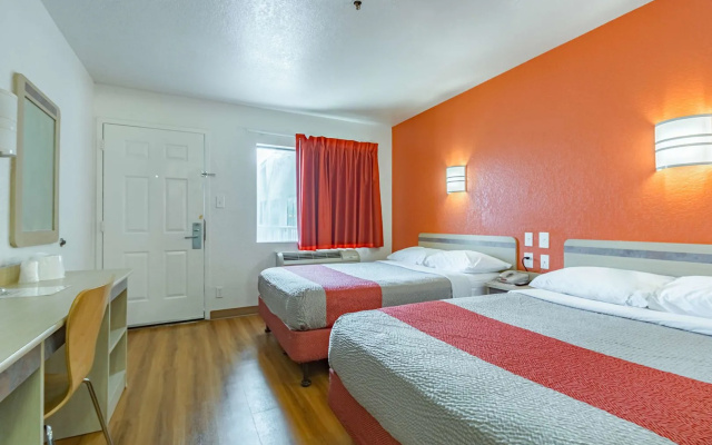Motel 6 Ft. Pierce, FL, Fort Pierce