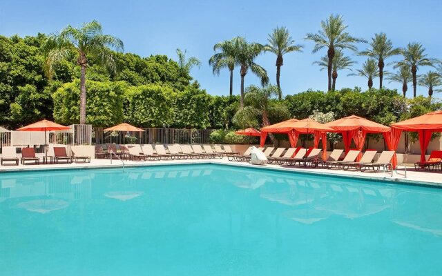 Sheraton Crescent Hotel