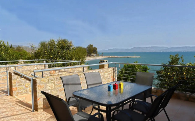 Seafront apartment in Kiveri, near Nafplion.
